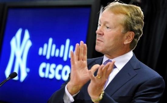 John Chambers unterstützt die NY Yankees-jpg John Chambers unterstützt die NY Yankees-jpg