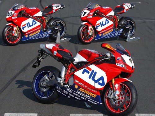 Fila-moto-jpg