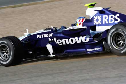 lenovo-drives-f1-team-jpg lenovo-drives-f1-team-jpg