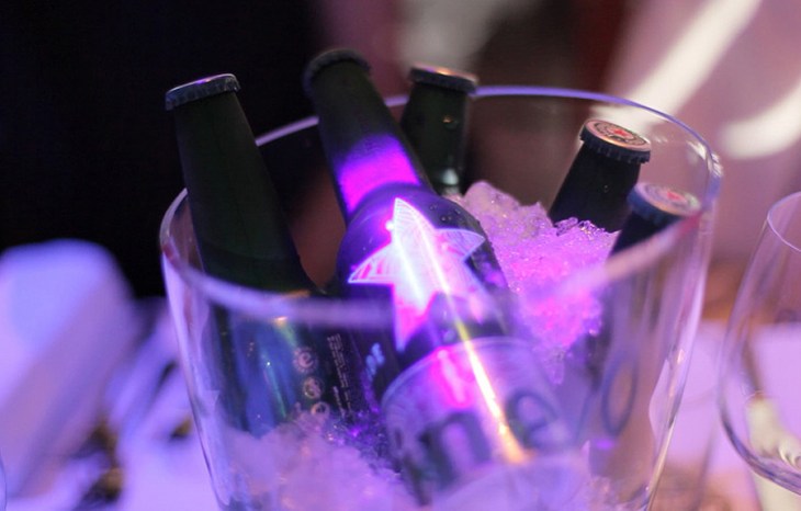 La bouteille STR (image via thefwa.com)